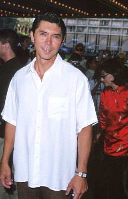 Lou Diamond Phillips at event of The Patriot (2000)