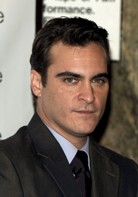 Joaquin Phoenix at event of Ties jausmu riba (2005)