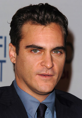 Joaquin Phoenix at event of Ties jausmu riba (2005)