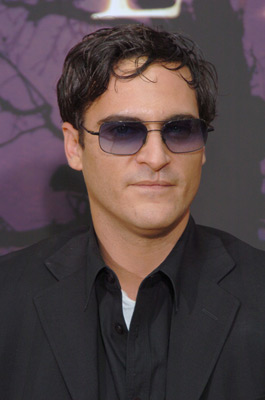 Joaquin Phoenix at event of The Village (2004)