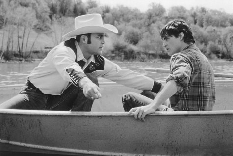 Still of Vince Vaughn and Joaquin Phoenix in Clay Pigeons (1998)
