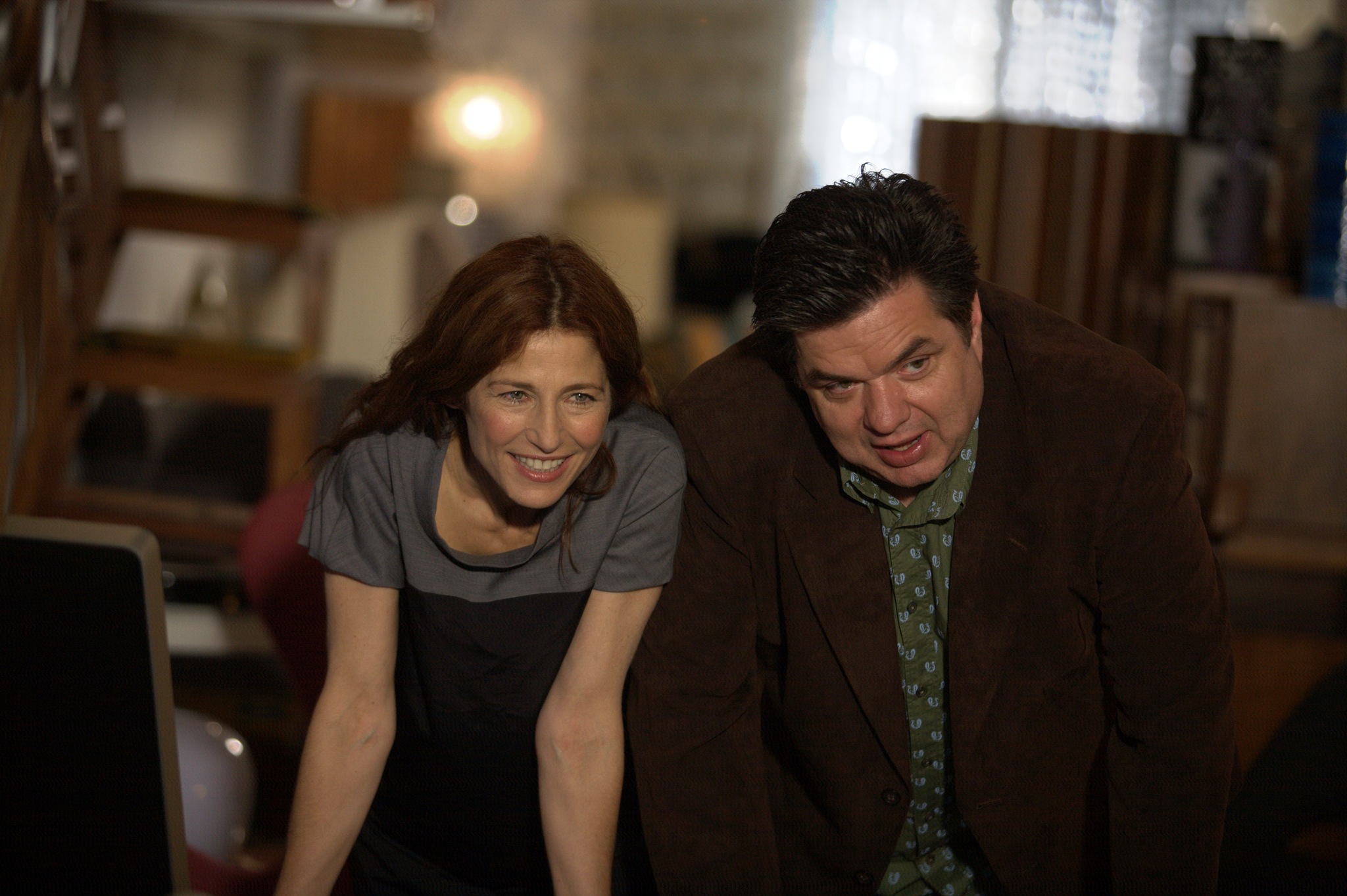 Still of Catherine Keener and Oliver Platt in Please Give (2010)