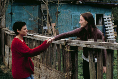 Still of Sarah Polley and Leonor Watling in My Life Without Me (2003)