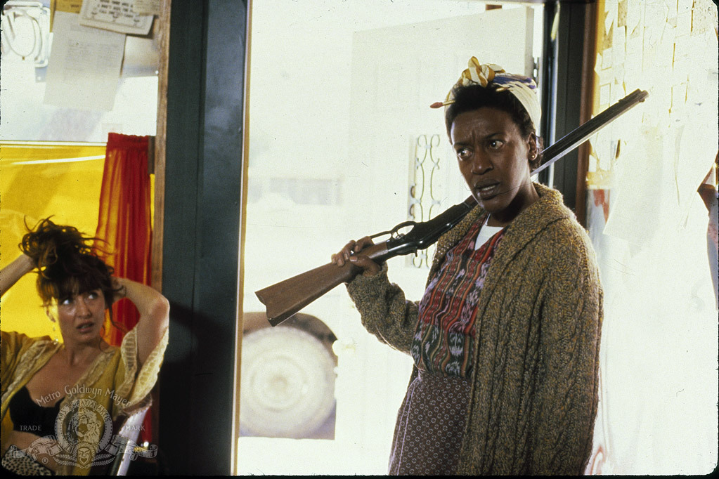 Still of CCH Pounder in Out of Rosenheim (1987)