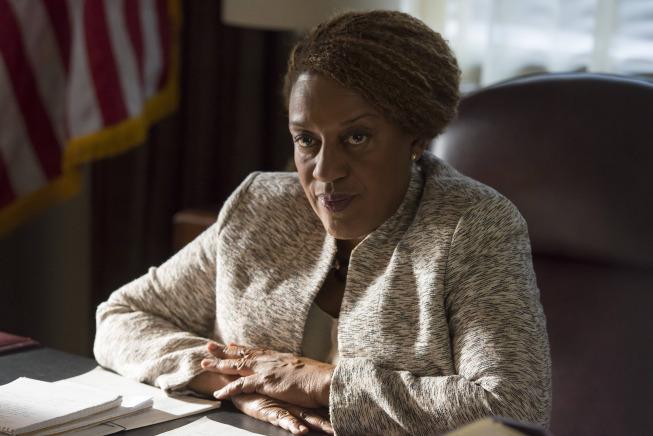 Still of CCH Pounder in Sons of Anarchy (2008)