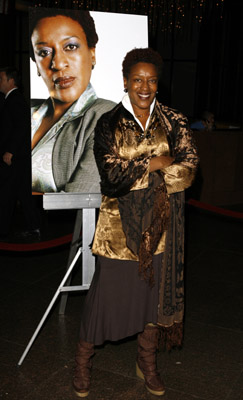 CCH Pounder at event of Skydas (2002)
