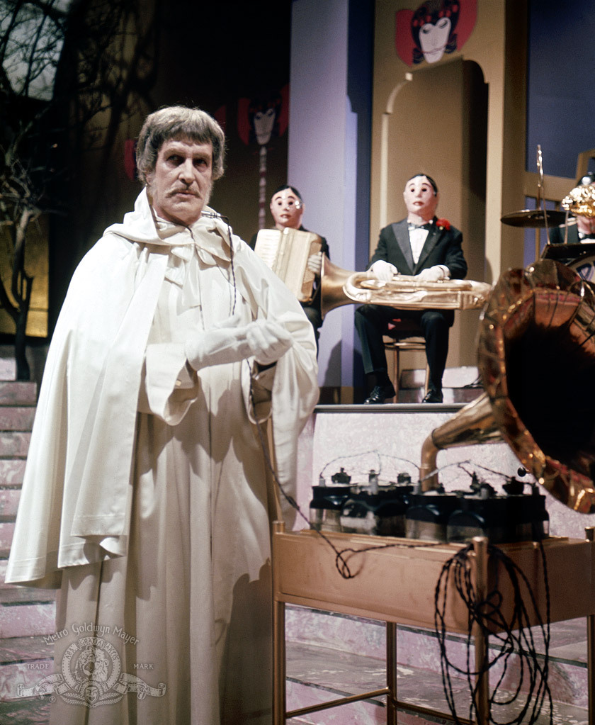 Still of Vincent Price in The Abominable Dr. Phibes (1971)