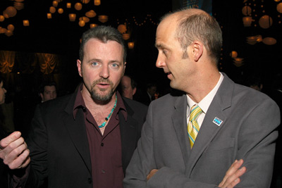 Anthony Edwards and Aidan Quinn