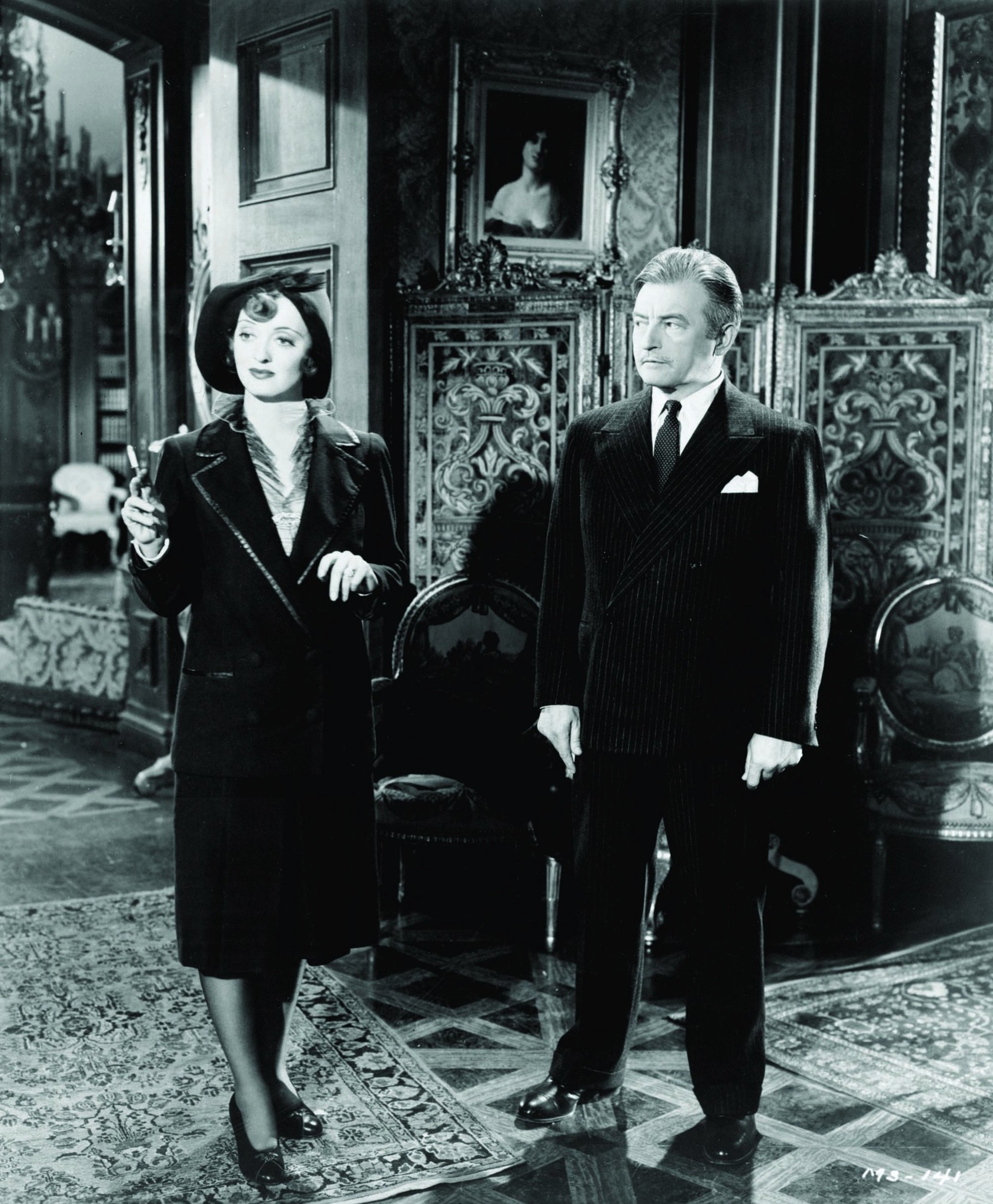 Still of Bette Davis and Claude Rains in Mr. Skeffington (1944)