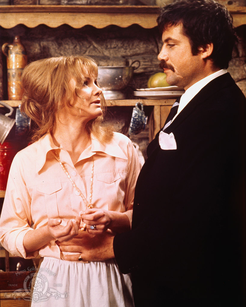 Still of Oliver Reed and Jennie Linden in Women in Love (1969)