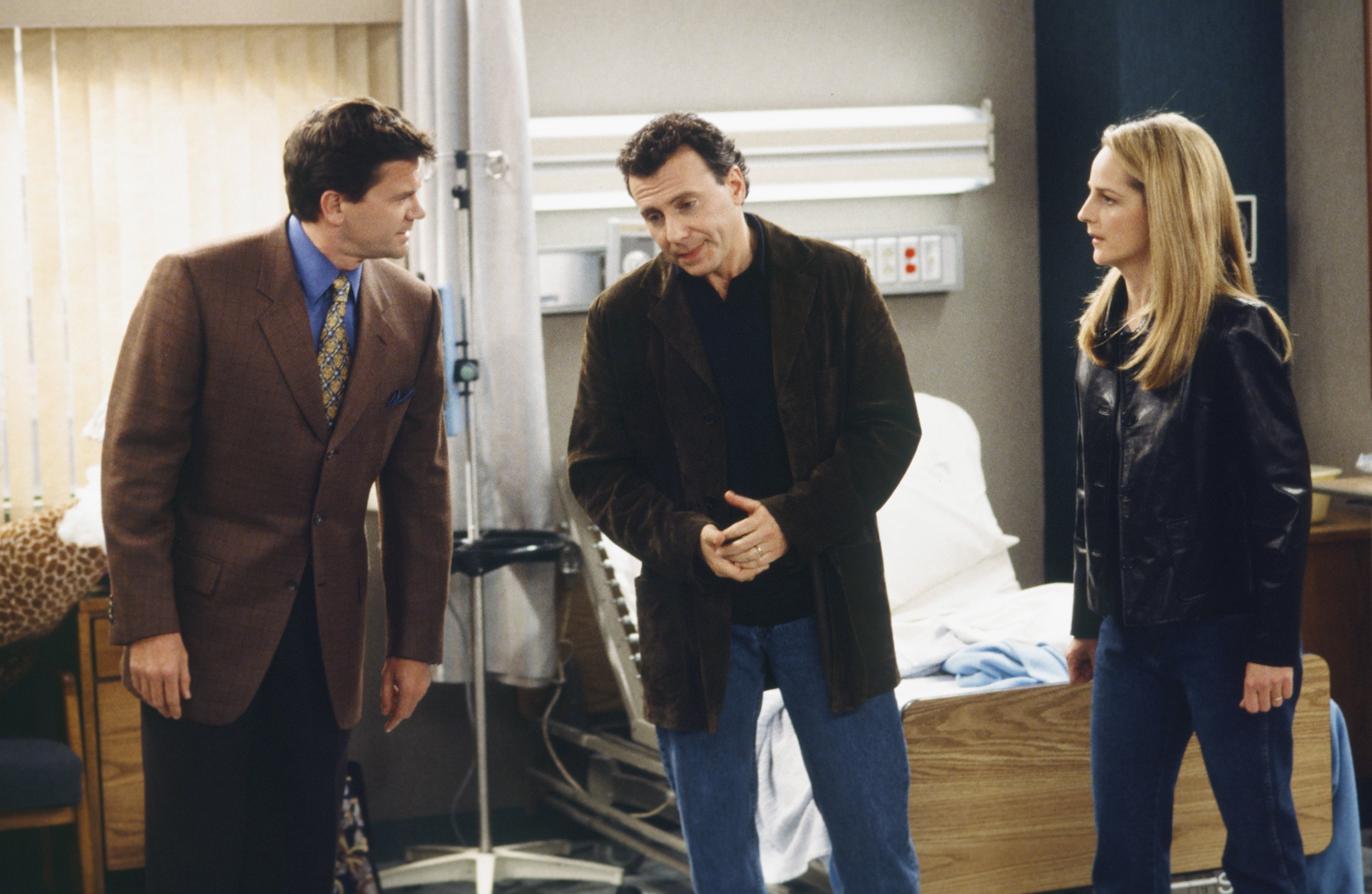 Still of Helen Hunt, Paul Reiser and John Michael Higgins in Mad About You (1992)