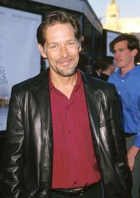 James Remar at event of What Lies Beneath (2000)