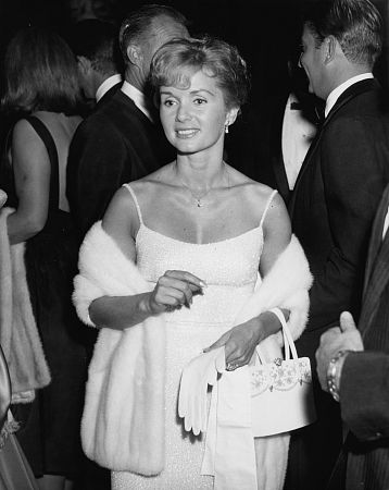 Debbie Reynolds circa 1960