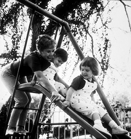 Debbie Reynolds with her son, Todd, and daughter, Carrie, at home, 1960.