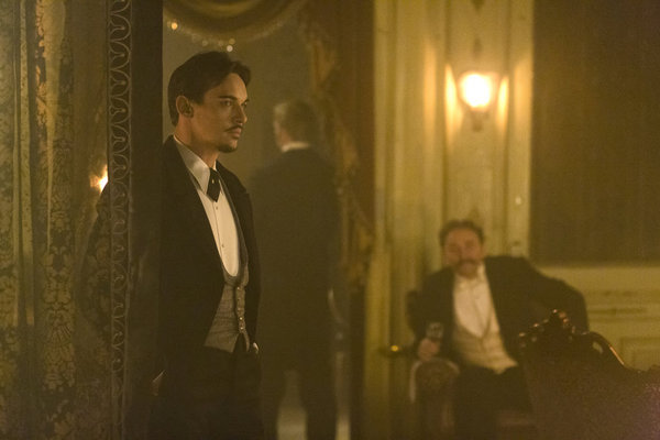 Still of Jonathan Rhys Meyers in Dracula (2013)