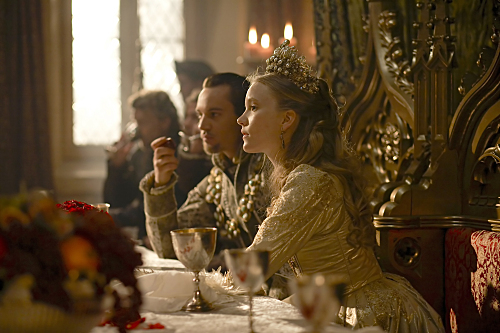 Still of Jonathan Rhys Meyers and Tamzin Merchant in The Tudors (2007)