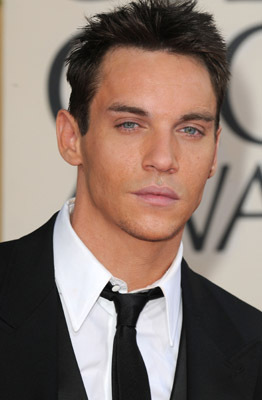 Jonathan Rhys Meyers at event of The 66th Annual Golden Globe Awards (2009)