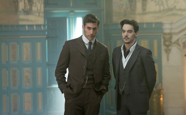 Still of Jonathan Rhys Meyers, Jonathan Harker and Oliver Jackson-Cohen in Dracula (2013)