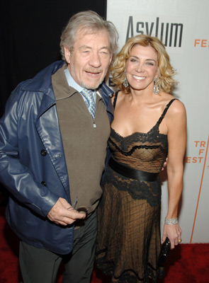 Natasha Richardson and Ian McKellen at event of Asylum (2005)