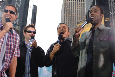 Burt Reynolds, Adam Sandler, Chris Rock and Damien Fahey at event of Total Request Live (1999)