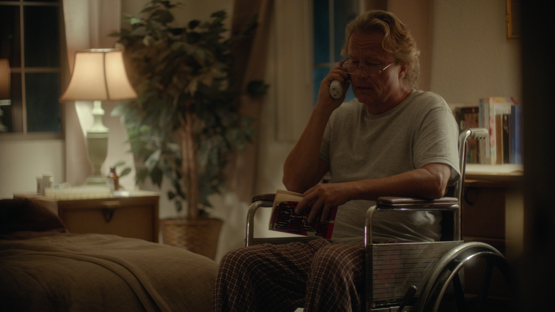 Still of John Savage in Fort Bliss (2014)