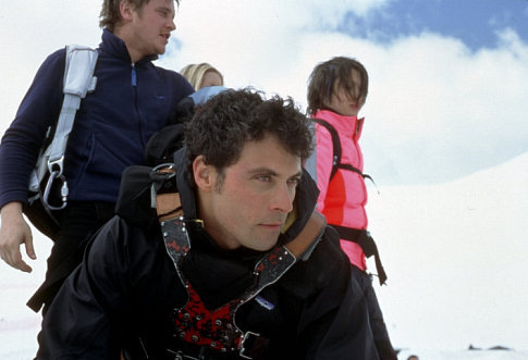 Still of Devon Sawa and Rufus Sewell in Extreme Ops (2002)