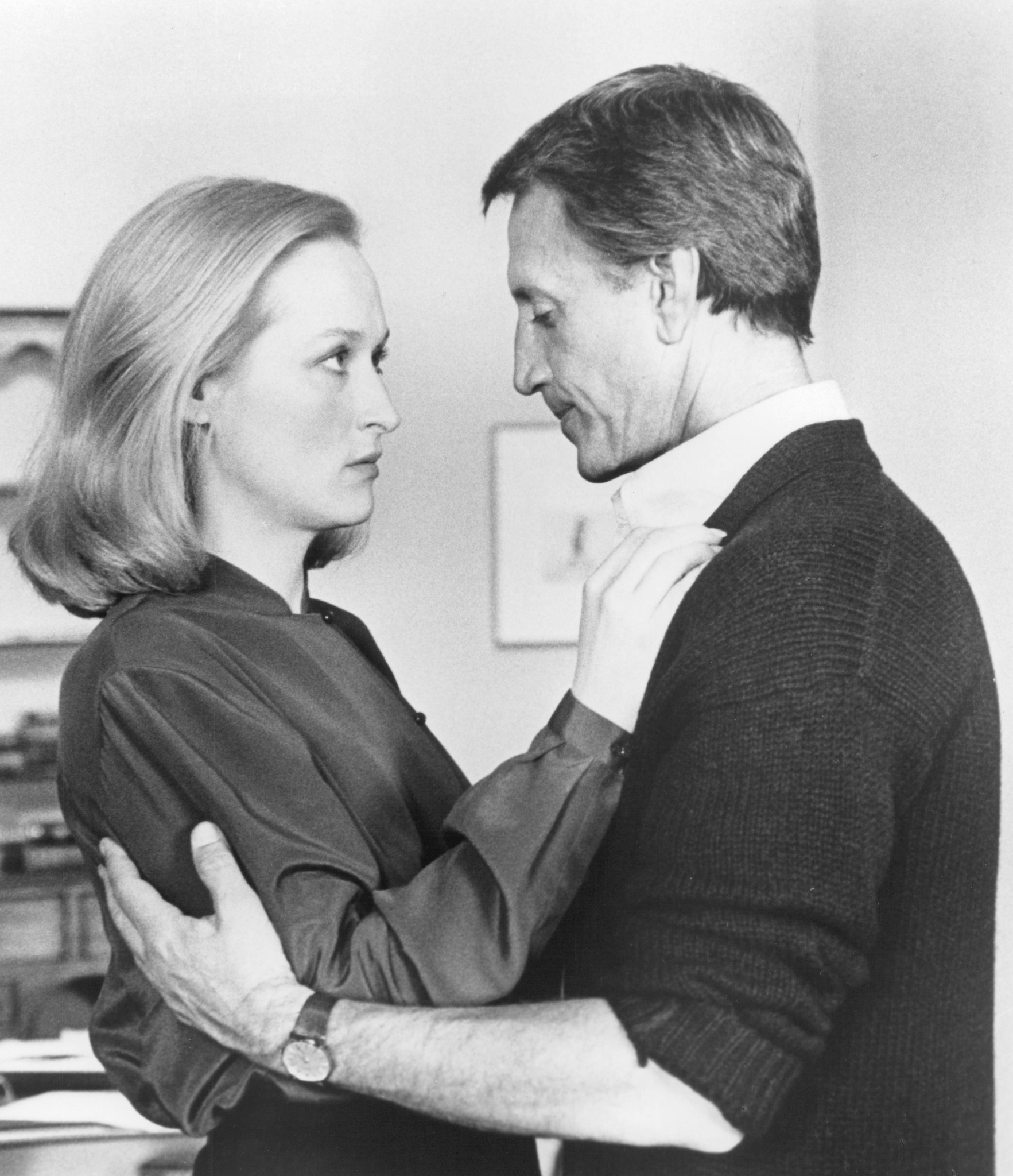 Still of Meryl Streep and Roy Scheider in Still of the Night (1982)