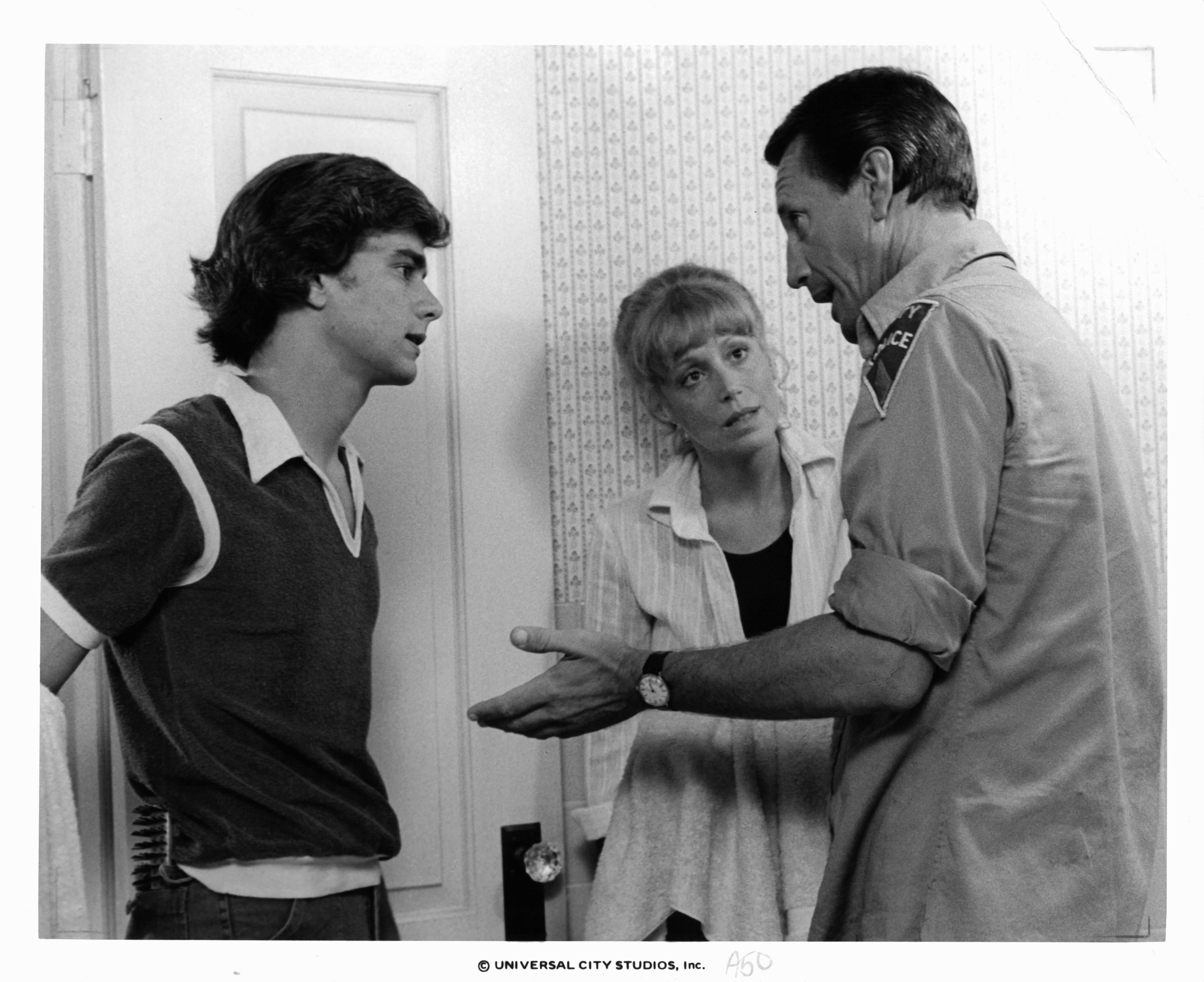 Still of Roy Scheider, Lorraine Gary and Mark Gruner in Nasrai 2 (1978)