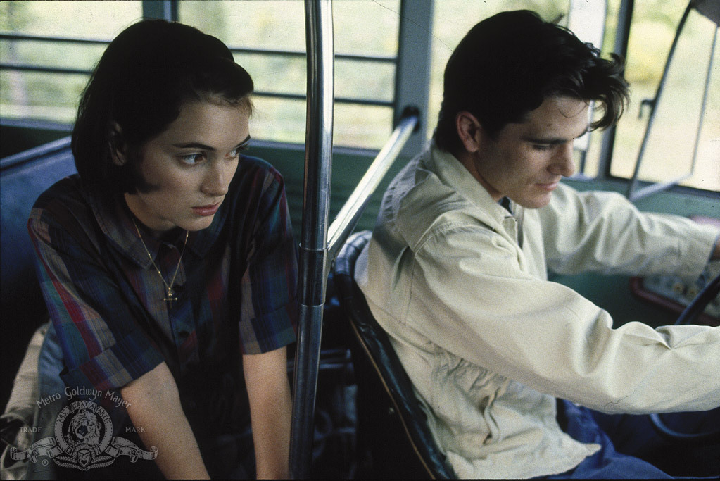 Still of Winona Ryder and Michael Schoeffling in Undines (1990)