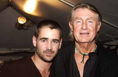 Joel Schumacher and Colin Farrell at event of Phone Booth (2002)