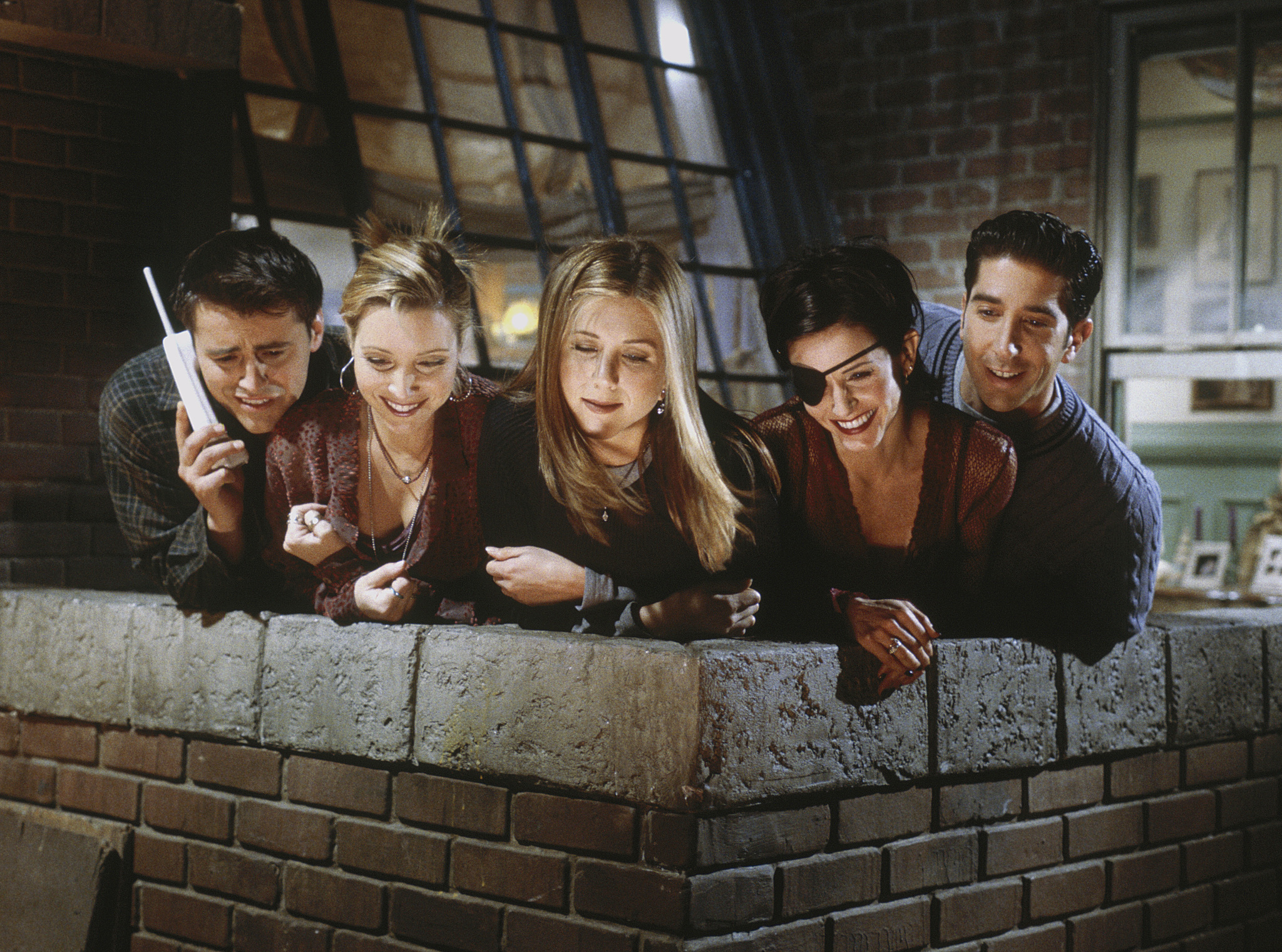 Still of Jennifer Aniston, Courteney Cox, Lisa Kudrow, Matt LeBlanc and David Schwimmer in Draugai (1994)