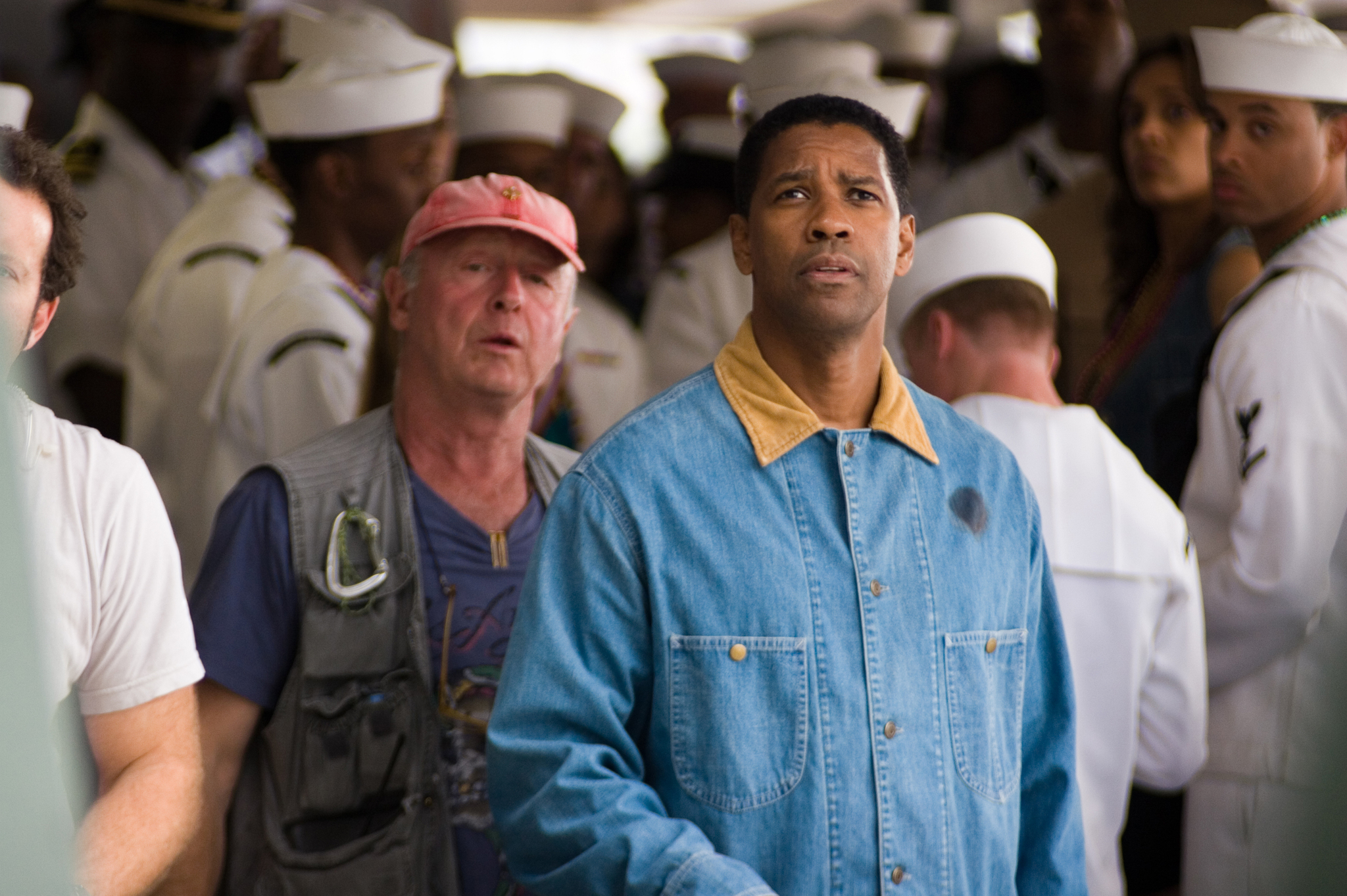 Still of Denzel Washington and Tony Scott in Deja Vu (2006)
