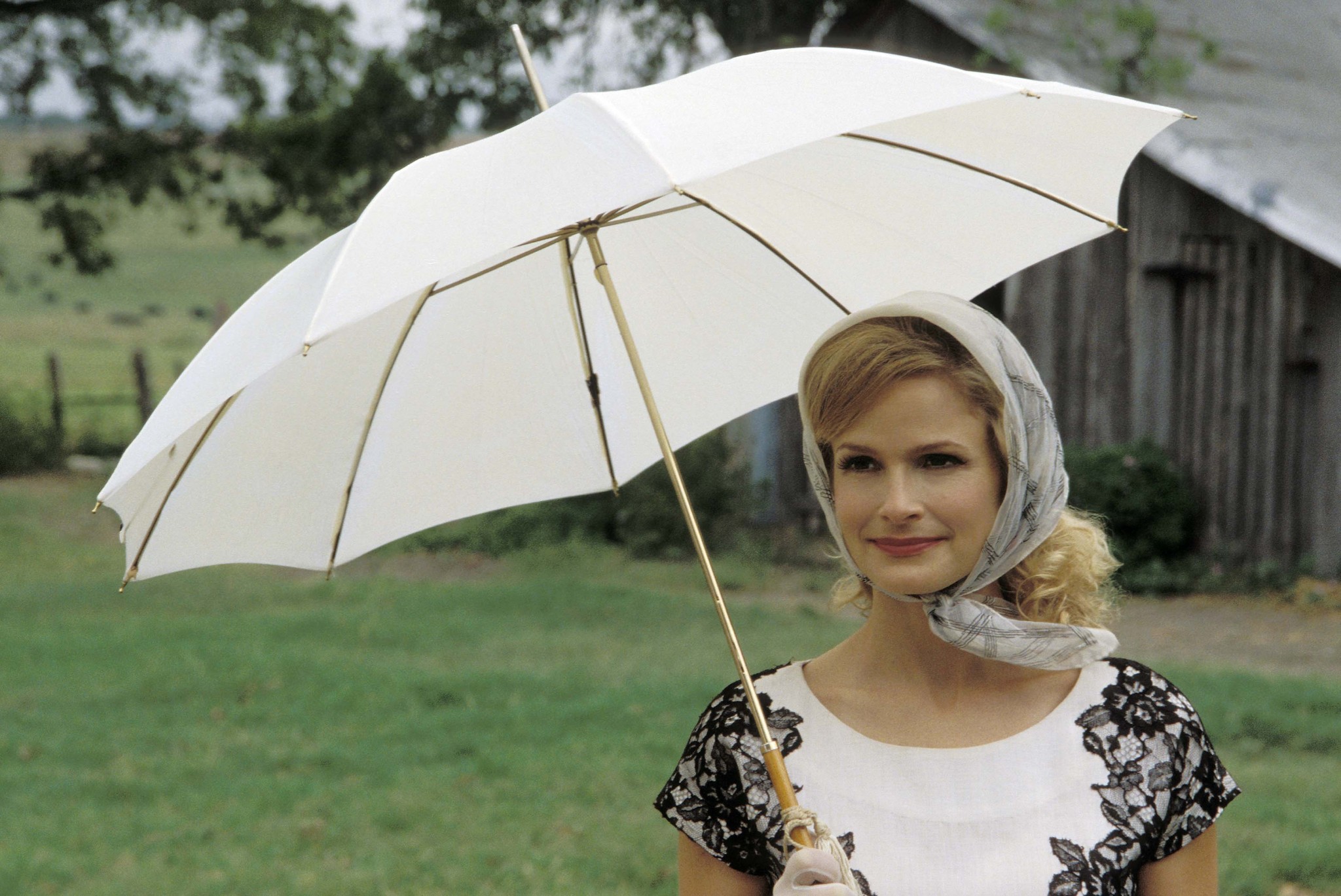 Still of Kyra Sedgwick in Secondhand Lions (2003)