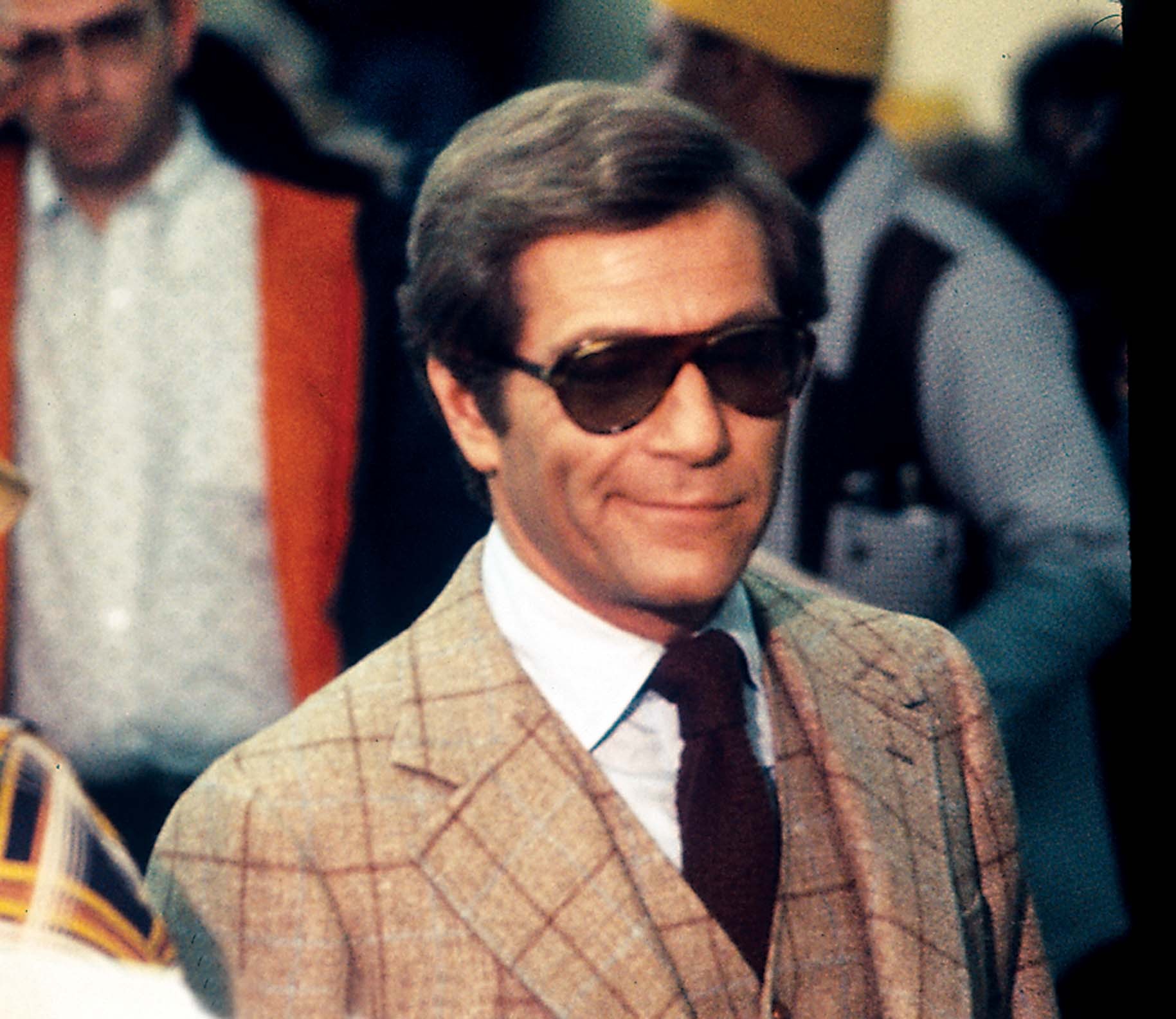 Still of George Segal in Fun with Dick and Jane (1977)