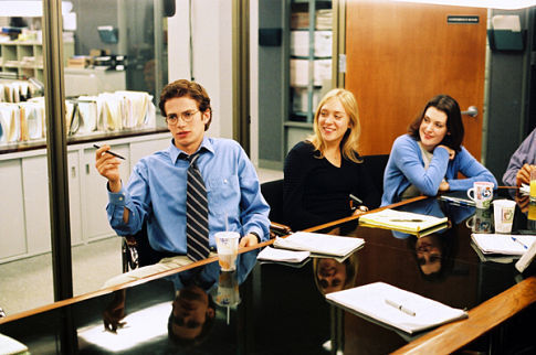 Still of Melanie Lynskey, Chloë Sevigny and Hayden Christensen in Shattered Glass (2003)