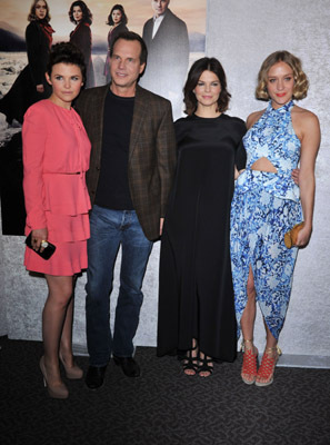 Bill Paxton, Jeanne Tripplehorn, Chloë Sevigny and Ginnifer Goodwin at event of Big Love (2006)