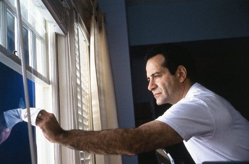 Still of Tony Shalhoub in Monk (2002)