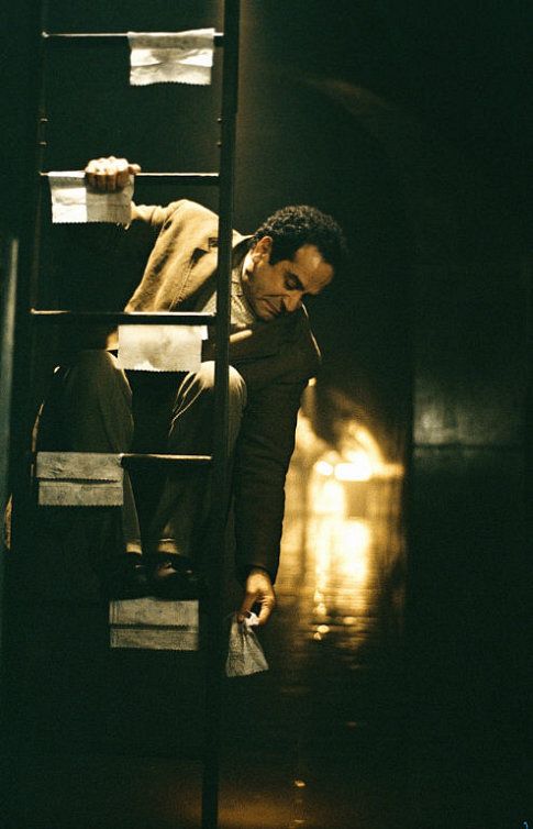 Still of Tony Shalhoub in Monk (2002)
