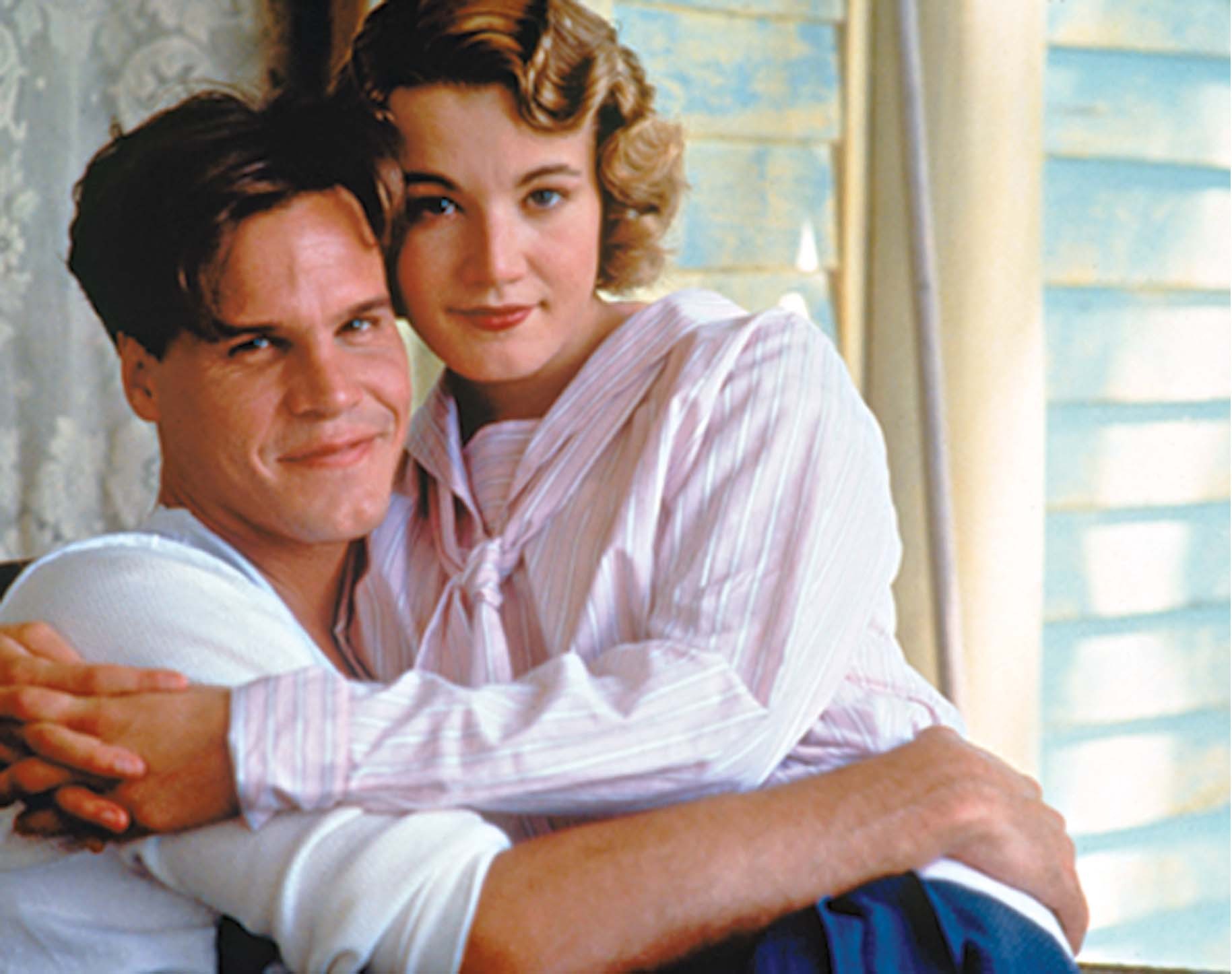 Still of Emily Lloyd and Craig Sheffer in A River Runs Through It (1992)