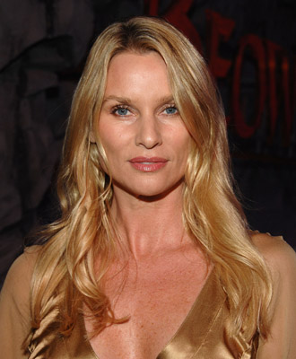 Nicollette Sheridan at event of Beowulf (2007)