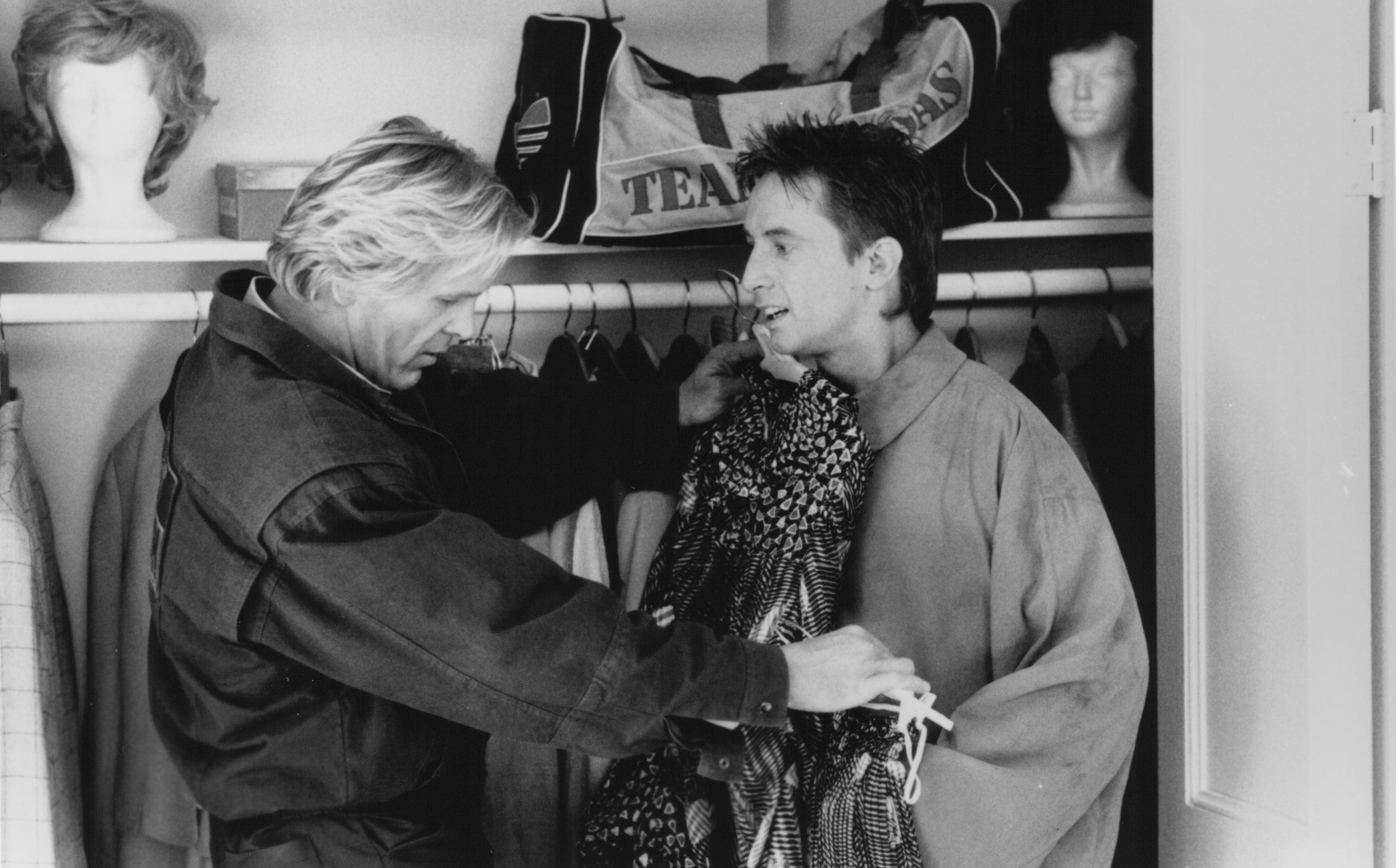 Still of Nick Nolte and Martin Short in Three Fugitives (1989)