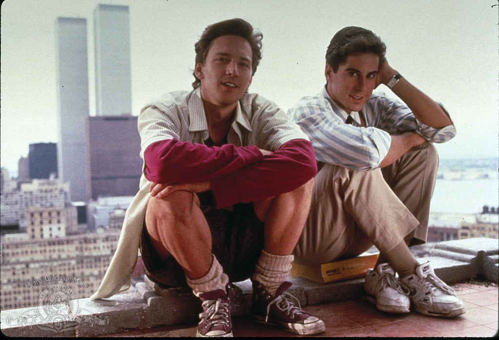 Still of Andrew McCarthy and Jonathan Silverman in Weekend at Bernie's (1989)