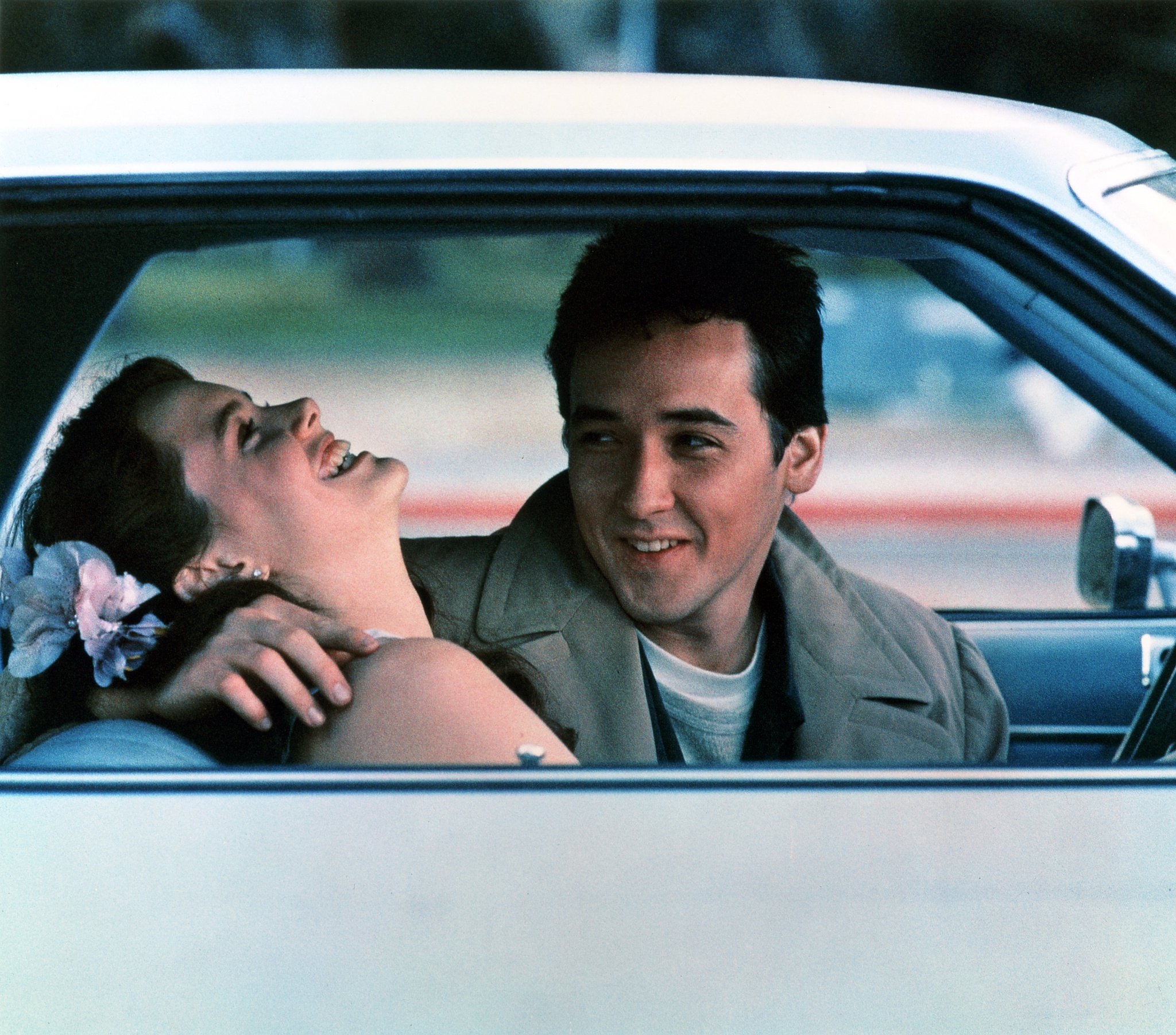 Still of John Cusack and Ione Skye in Say Anything... (1989)