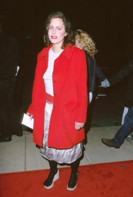 Ione Skye at event of Go (1999)