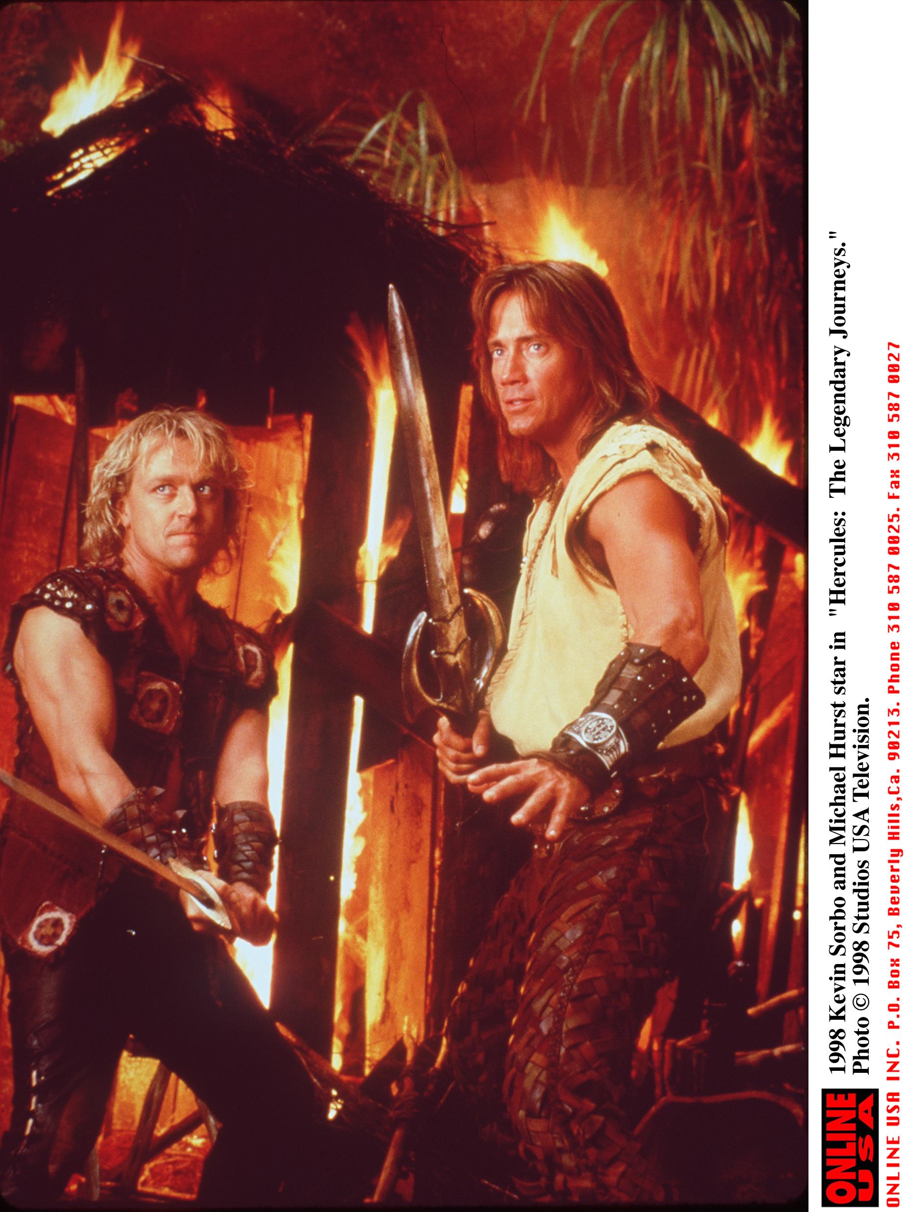 Still of Kevin Sorbo and Michael Hurst in Heraklis: legendines keliones (1995)