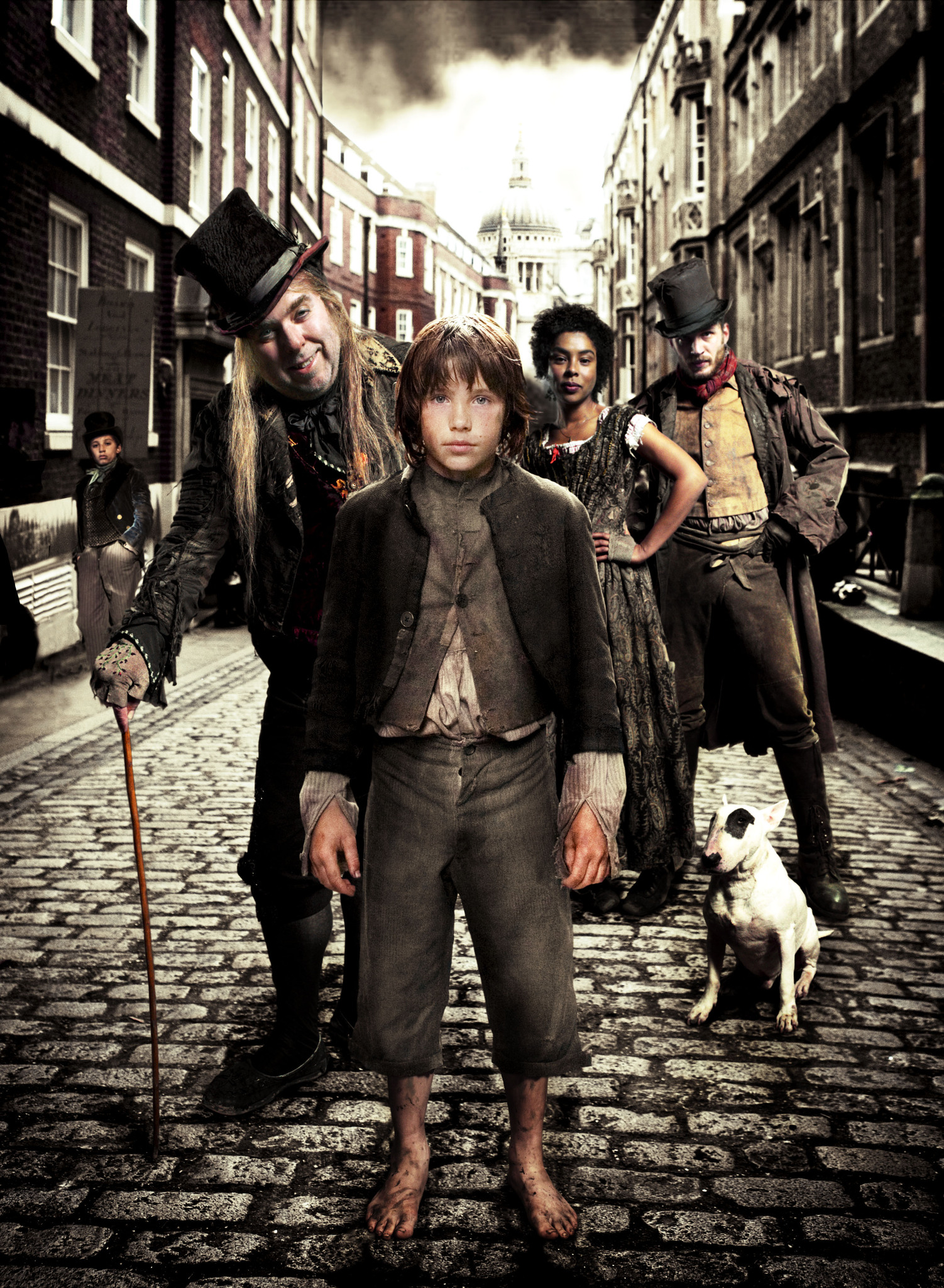 Still of Timothy Spall, Tom Hardy, Sophie Okonedo and William Miller in Oliver Twist (2007)