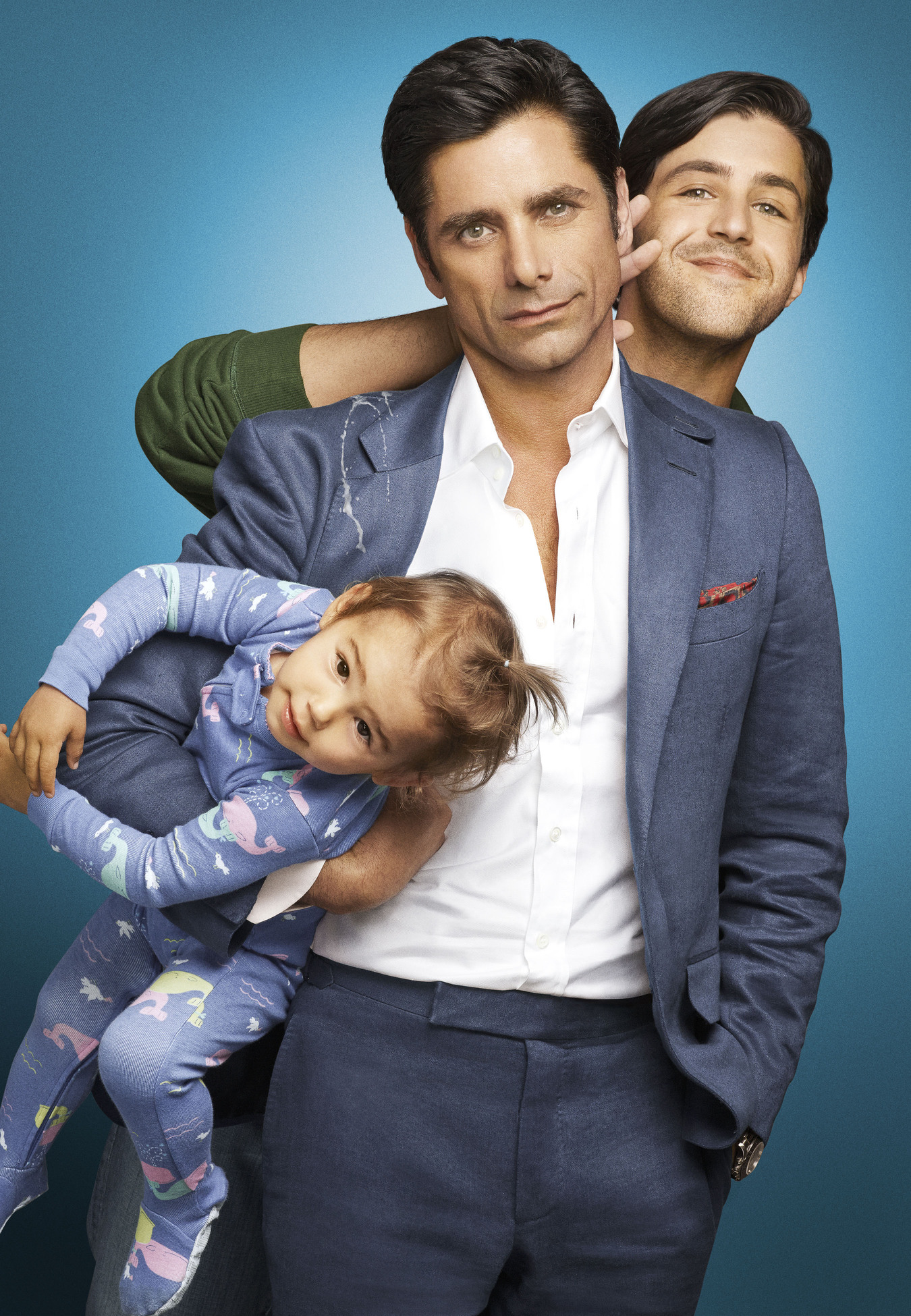Still of John Stamos and Josh Peck in Grandfathered (2015)