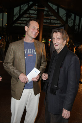 Bill Paxton and Harry Dean Stanton at event of Into the Wild (2007)