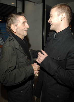 Harry Dean Stanton and Justin Timberlake at event of Alfa gauja (2006)