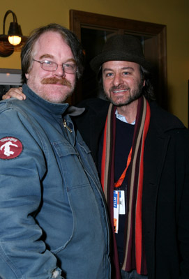 Philip Seymour Hoffman and Fisher Stevens at event of The Savages (2007)